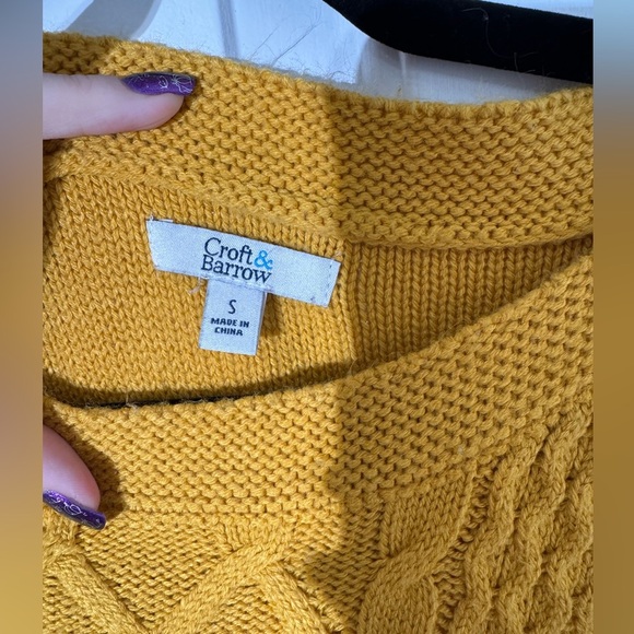 Croft and Barrow sweater - Picture 2 of 2